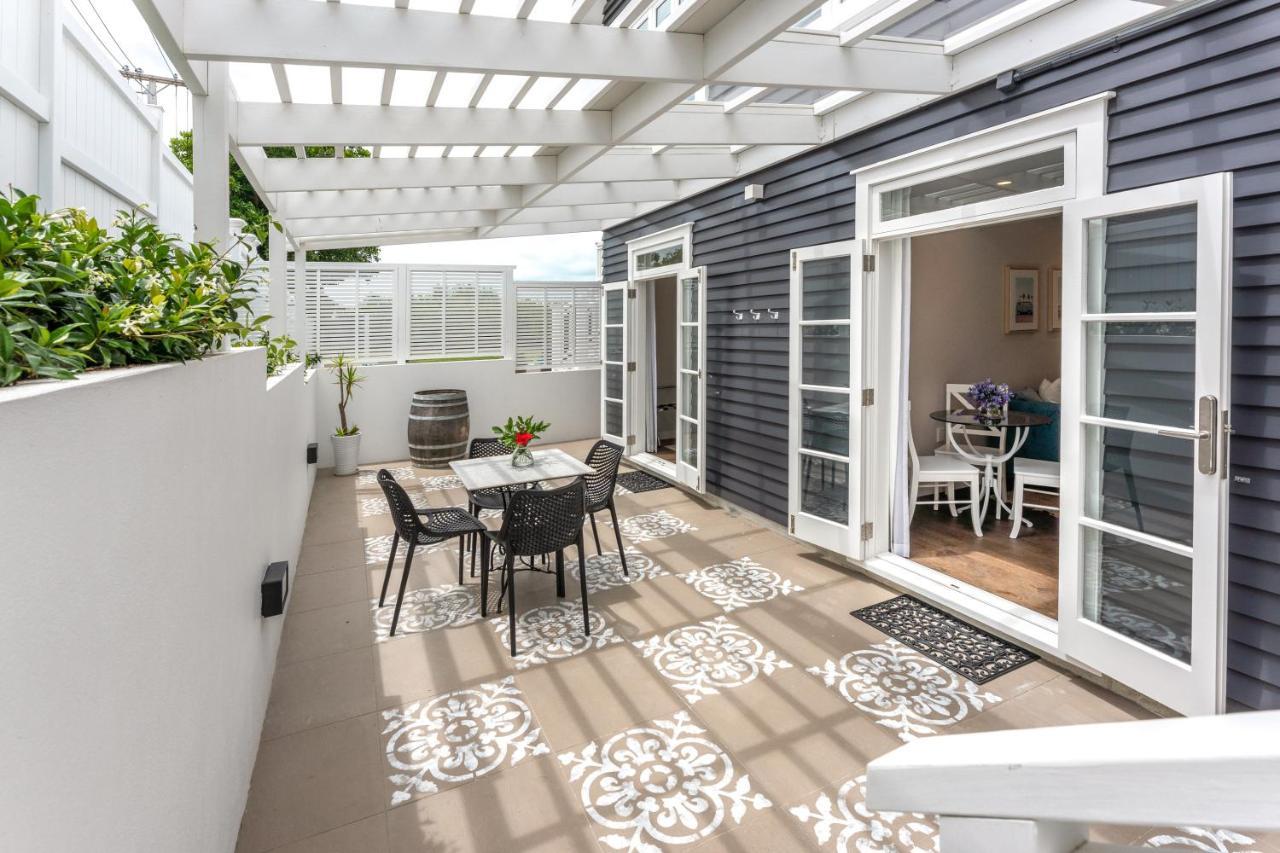 Hotel Hampton Court Oneroa Exterior foto